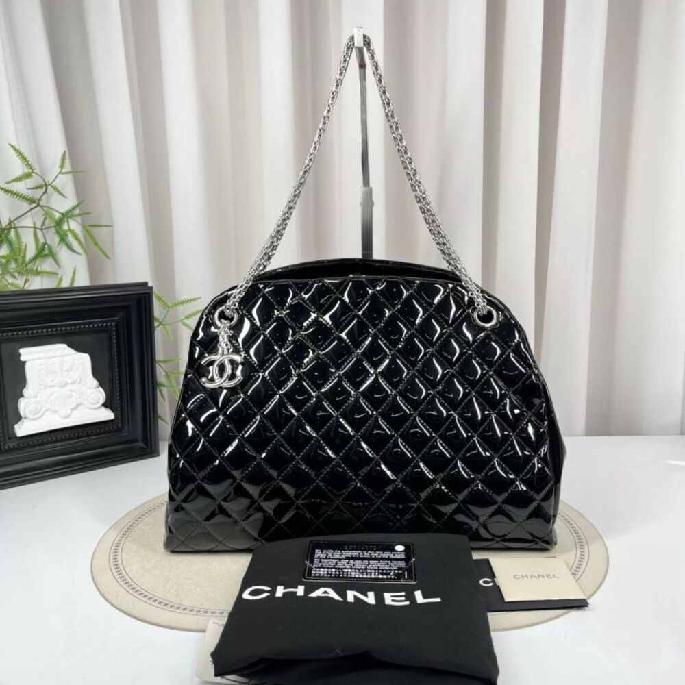 Chanel Women Pre-Loved Bag Very Good Condition